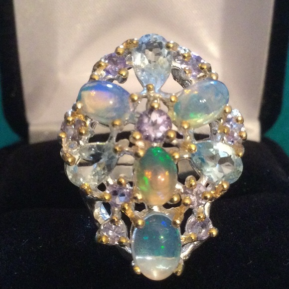 Genuine Natural Opal & Tanzanite Ring - Picture 3 of 11